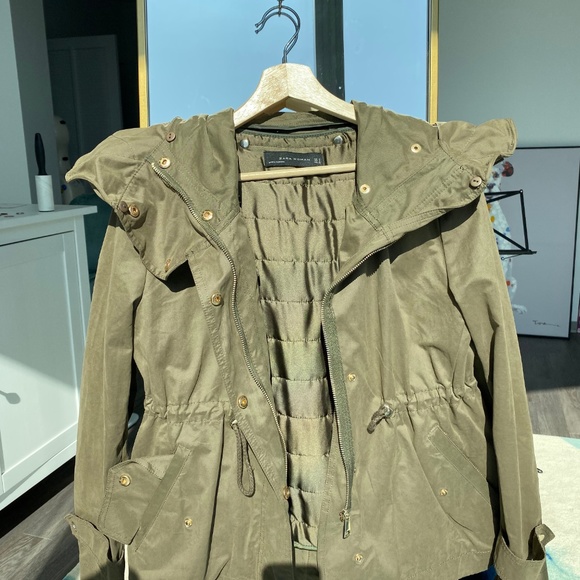 Zara Safari Jacket with detachable quilted vest. - Picture 6 of 6